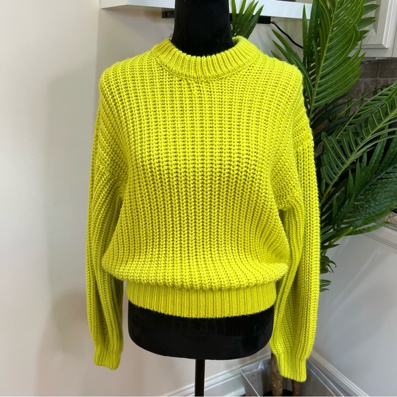 Show Me Your Mumu Cropped Bailey Lime Green Sweater Small - Picture 3 of 8
